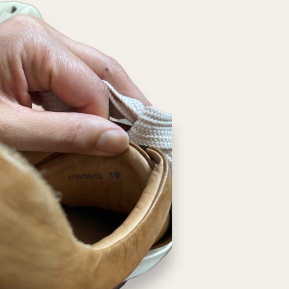 Marques Almeida tan leather sneakers size 39 - Picture 8 of 9